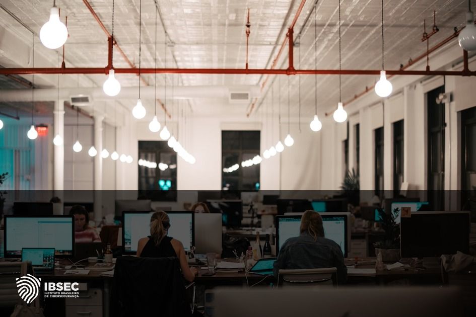 Compliance Manager na Amazon: Conformidade e AML