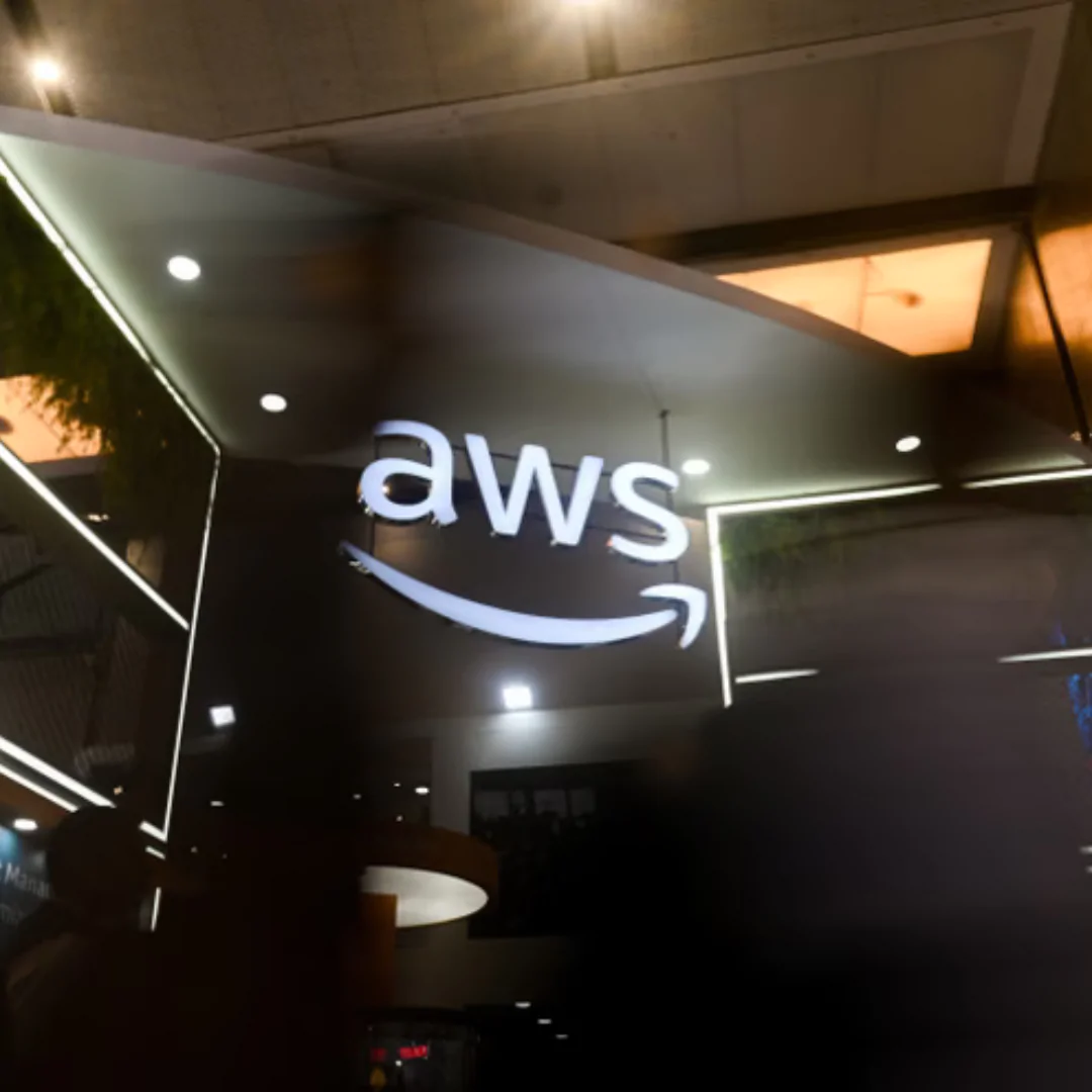 Instabilidades em serviços digitais e o apagão da AWS de 2025: o que isso revela sobre resiliência e segurança da informação